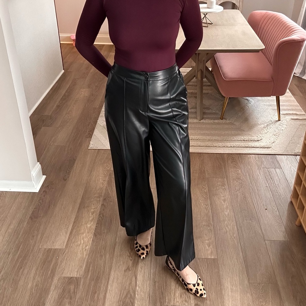 NWT Black Vegan Leather Straight Leg Pants Small